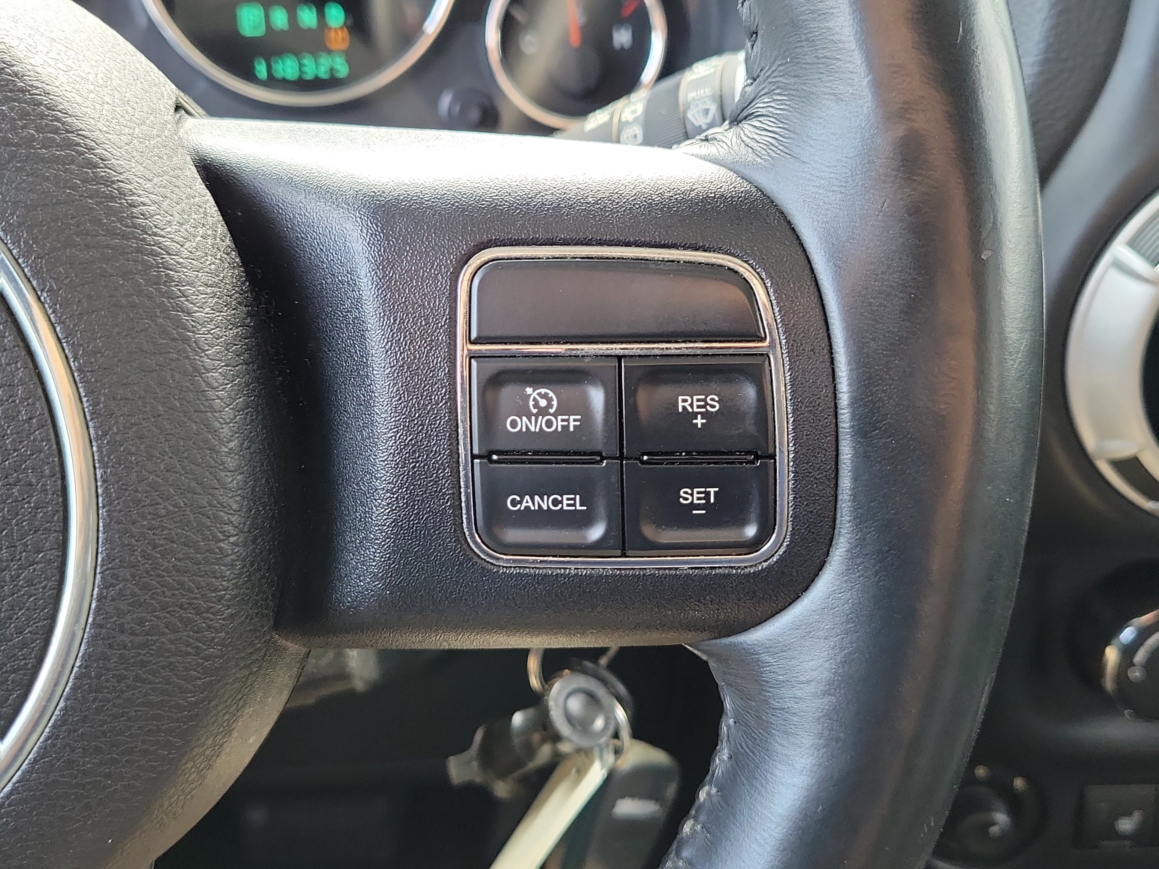 Used 2014 Jeep Wrangler Unlimited Rubicon w/ Connectivity Group AWD/4WD image 29
