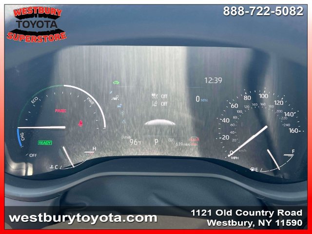 Used 2025 Toyota Sienna LE FWD image 29