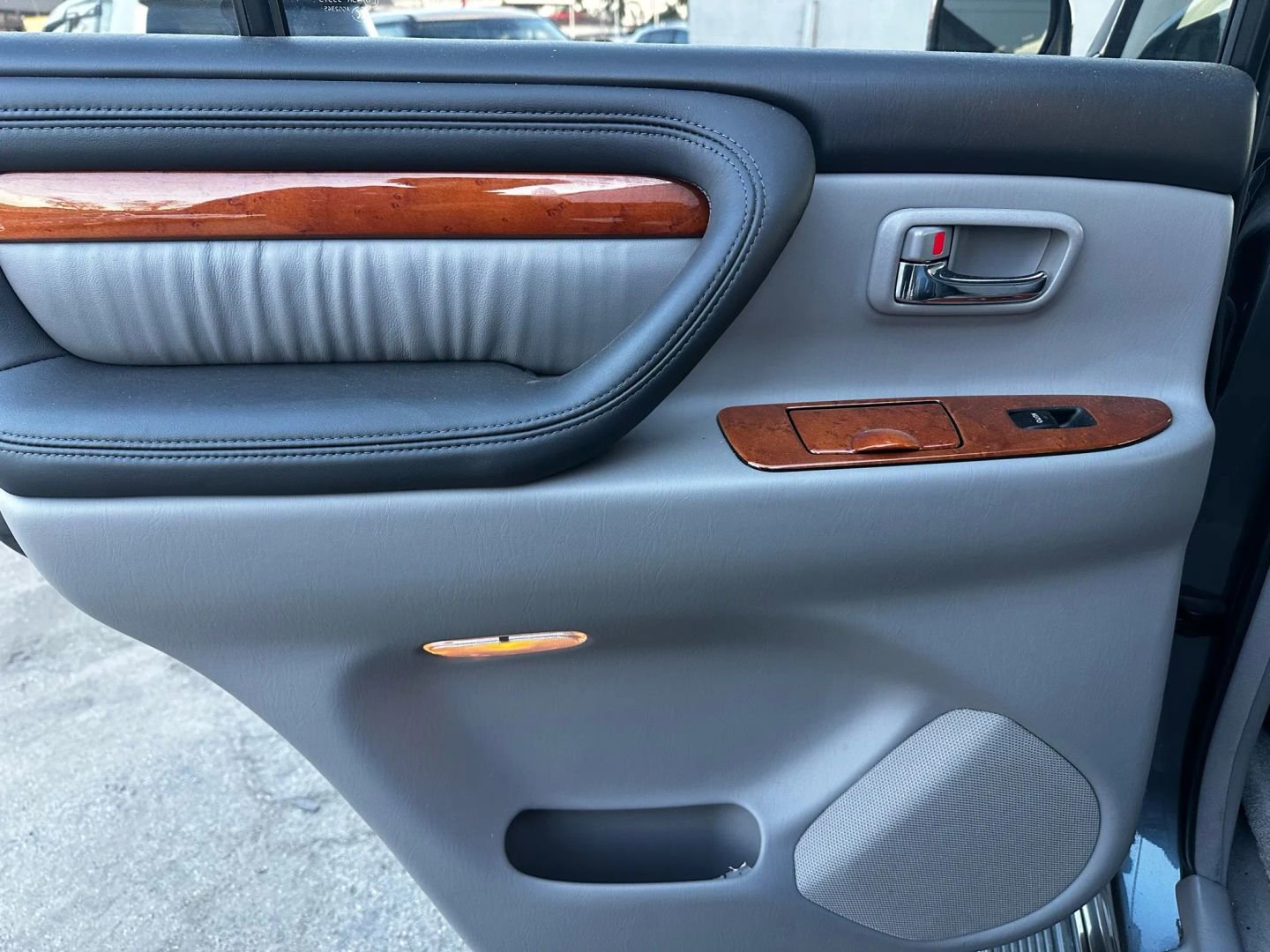 Used 2007 Lexus LX 470 4WD image 25