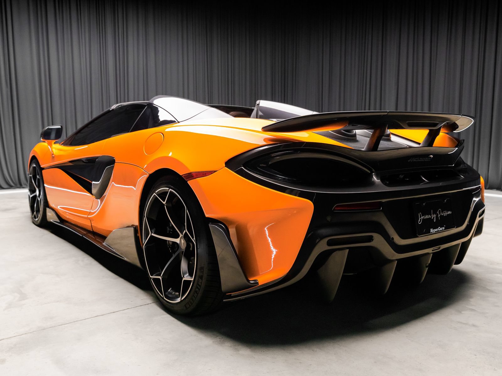 Used 2020 McLaren 600LT Spider RWD image 7