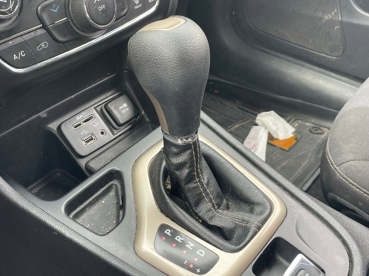Used 2017 Jeep Cherokee Latitude w/ Safety/Convenience Group image 7