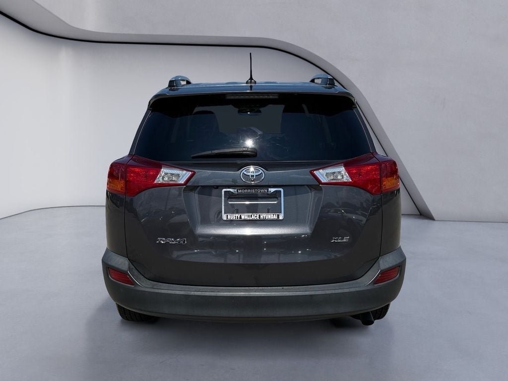 Used 2015 Toyota RAV4 XLE FWD image 4