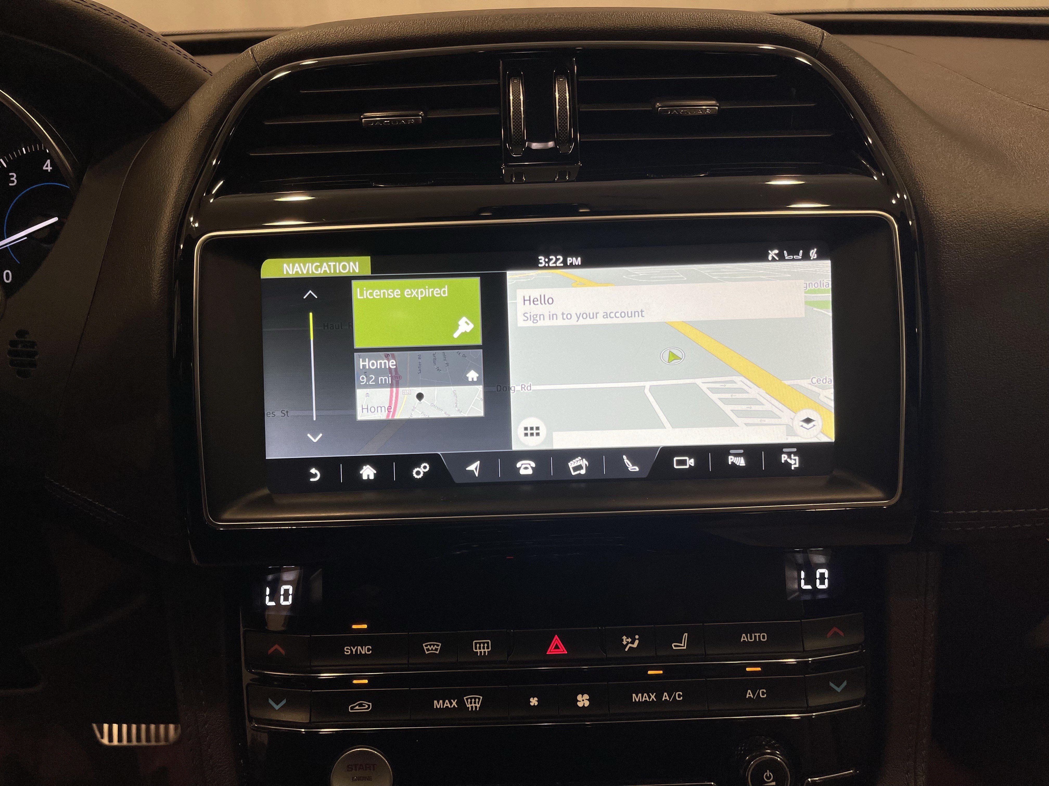 Used 2019 Jaguar F-PACE Prestige AWD/4WD image 22