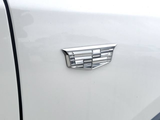 Used 2019 Cadillac XT4 Premium Luxury w/ Cold Weather Package AWD/4WD image 5