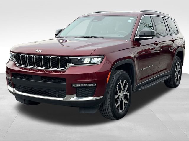 Used 2024 Jeep Grand Cherokee L Limited w/ Luxury Tech Group II image 3