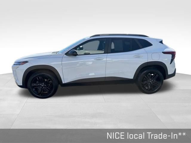 Used 2025 Chevrolet Trax ACTIV w/ Sunroof Package FWD image 9