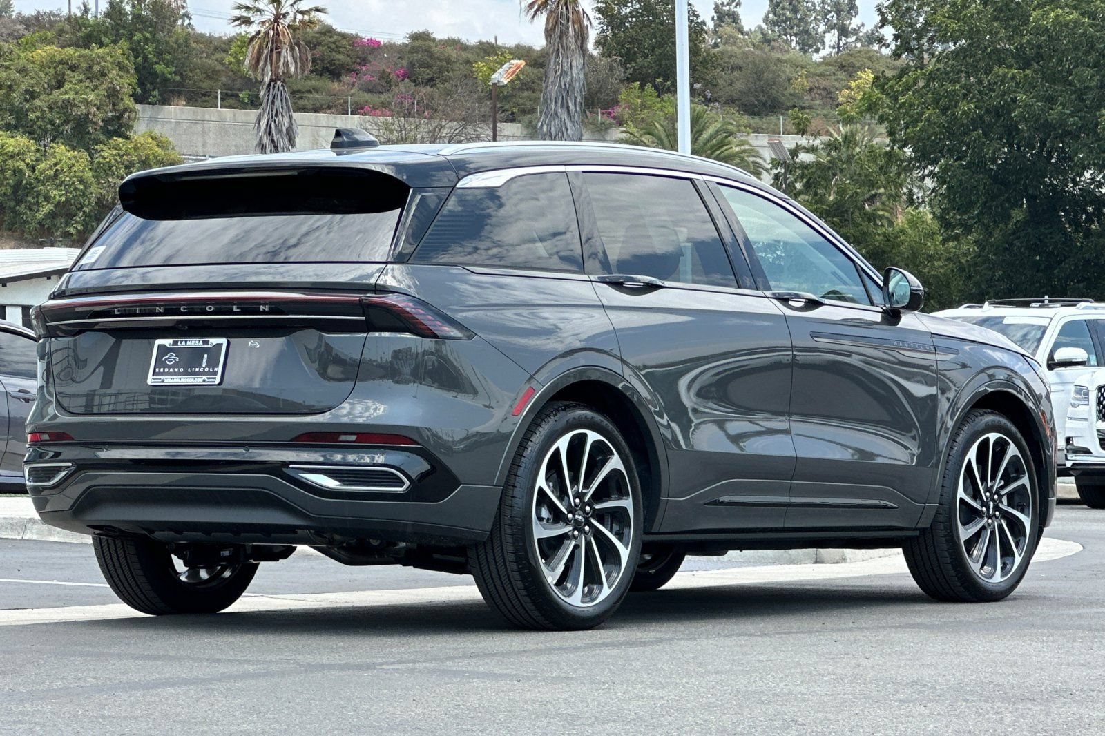 New 2026 Lincoln Nautilus Black Label AWD/4WD image 3