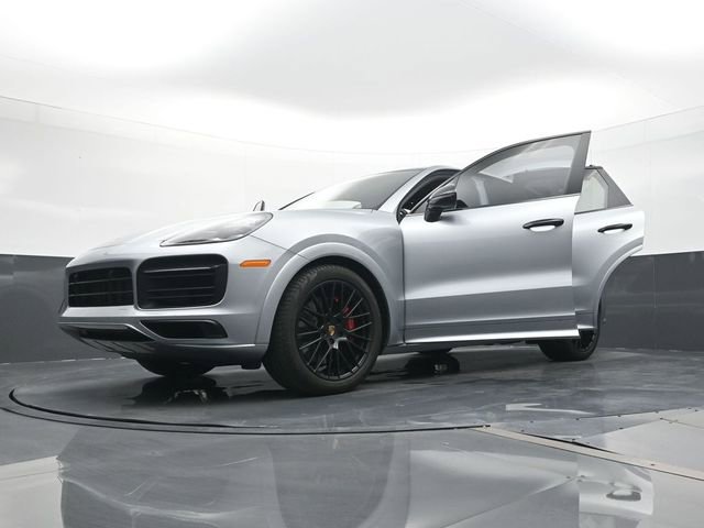 Certified 2021 Porsche Cayenne GTS w/ Premium Package Plus AWD/4WD image 31