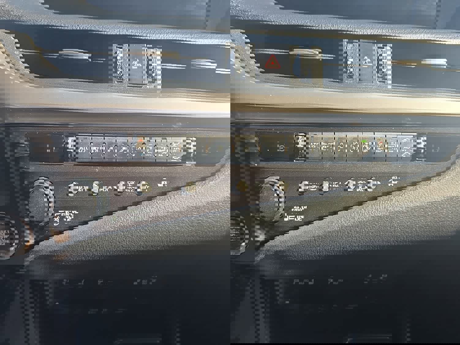 Used 2019 Lexus ES 350 w/ Premium Package image 23