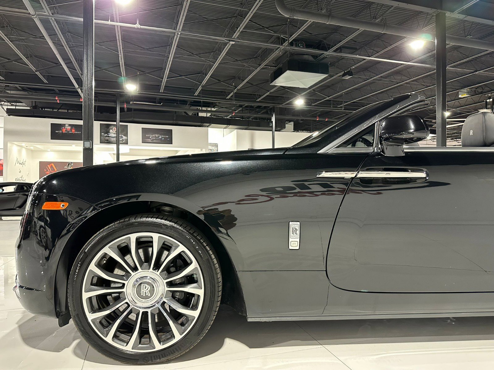 Used 2019 Rolls-Royce Dawn image 60