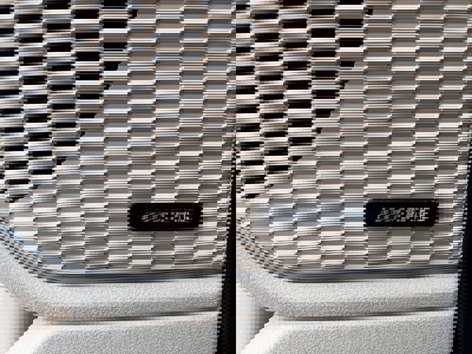 Used 2021 Jeep Grand Cherokee L Limited image 22