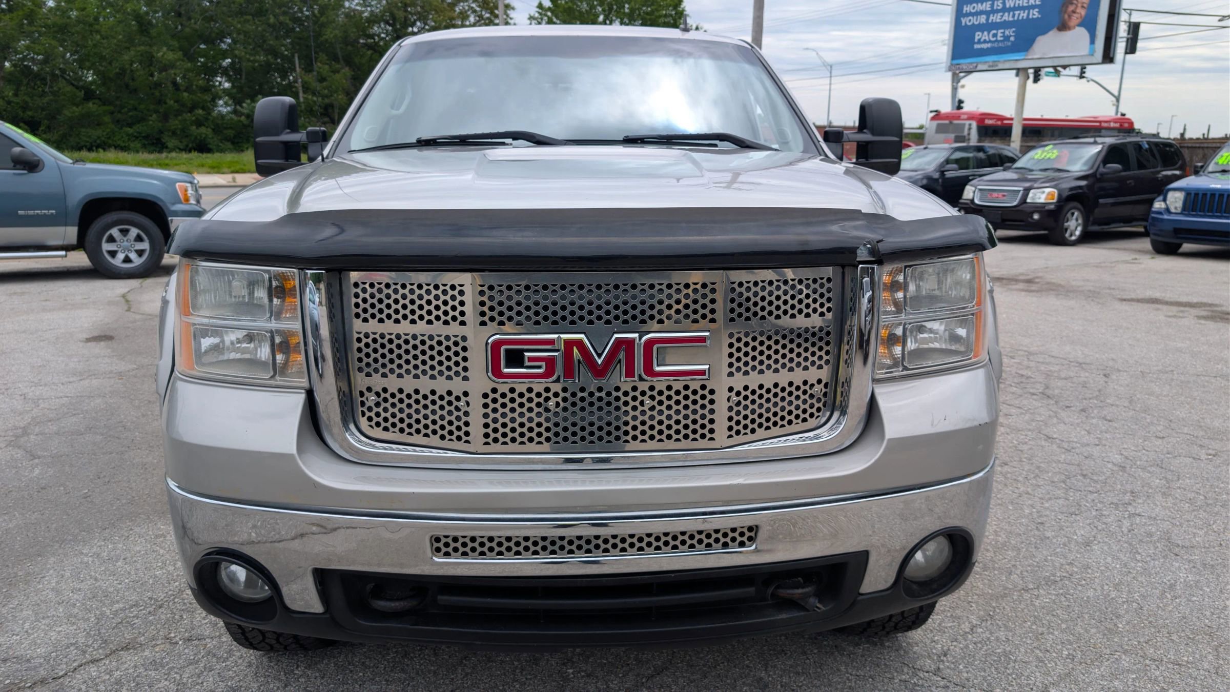 Used 2009 GMC Sierra 2500 W/T AWD/4WD image 8