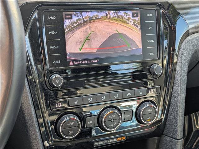 Used 2020 Volkswagen Passat 2.0T R-Line image 14