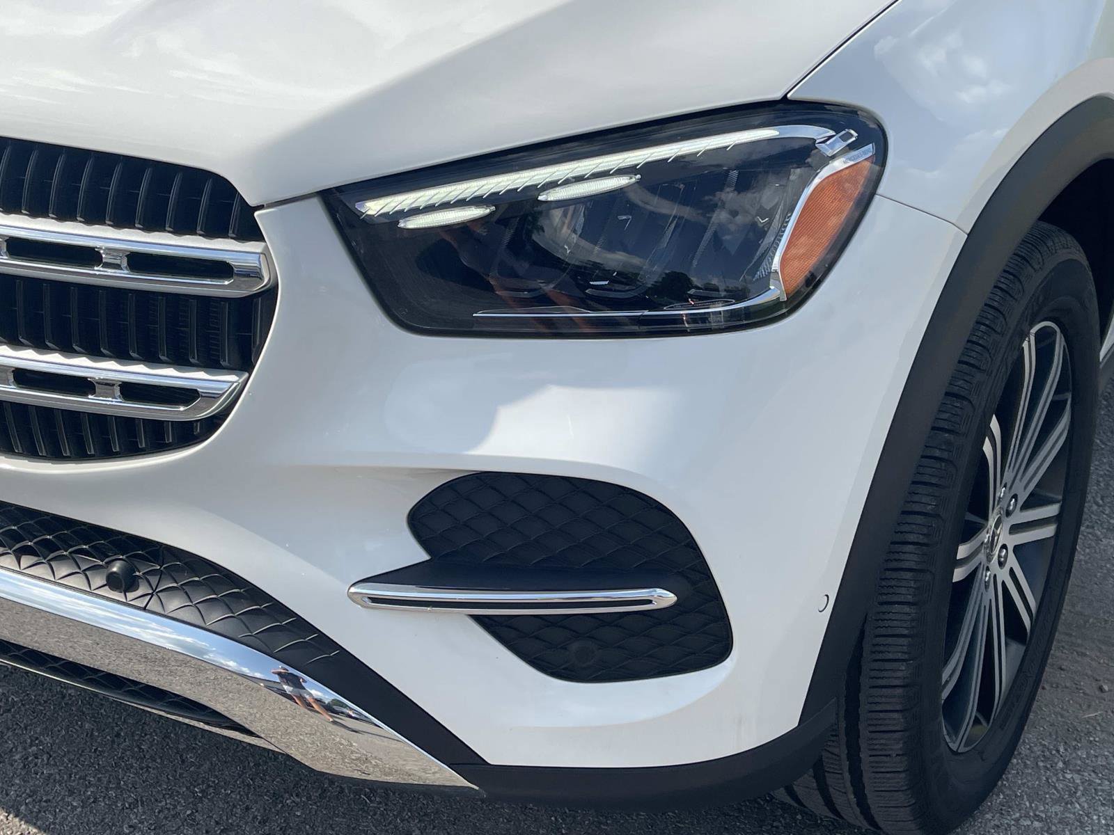 Certified 2025 Mercedes-Benz GLE 450 4MATIC image 9