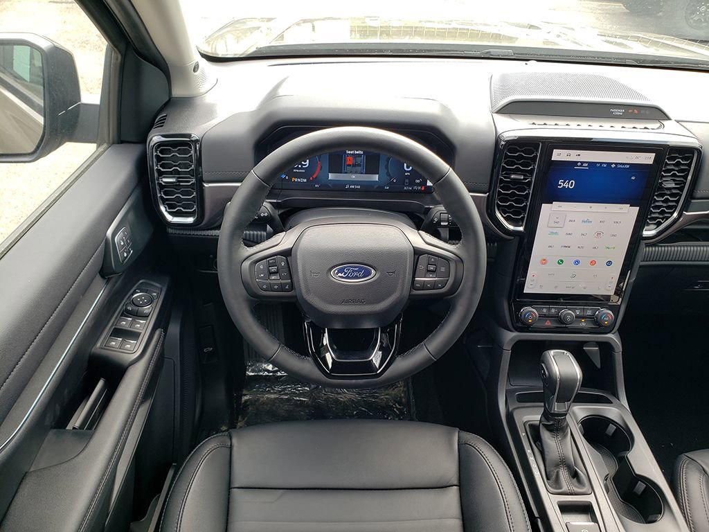 New 2025 Ford Ranger Lariat w/ Black Appearance Package AWD/4WD image 14
