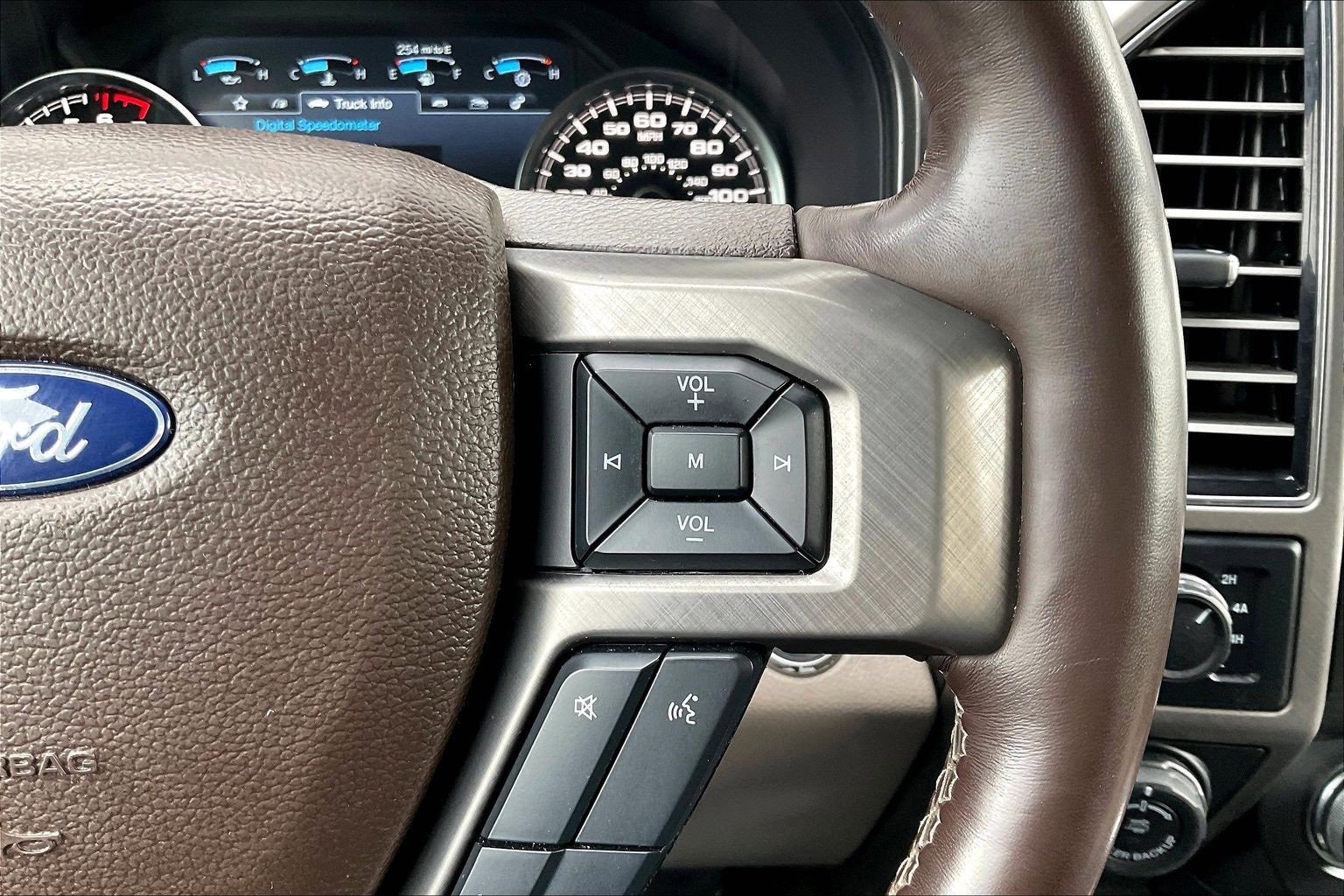 Used 2019 Ford F150 Limited w/ Trailer Tow Package image 11