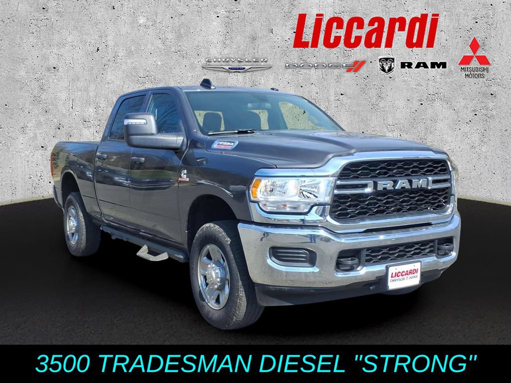Used 2024 RAM 3500 Tradesman w/ Chrome Appearance Group AWD/4WD image 1