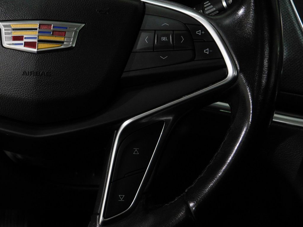 Used 2018 Cadillac XT5 Luxury image 40
