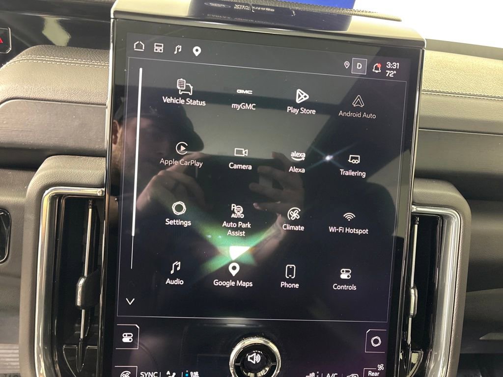 Used 2025 GMC Yukon XL Denali w/ Sun & Power Step Package image 17