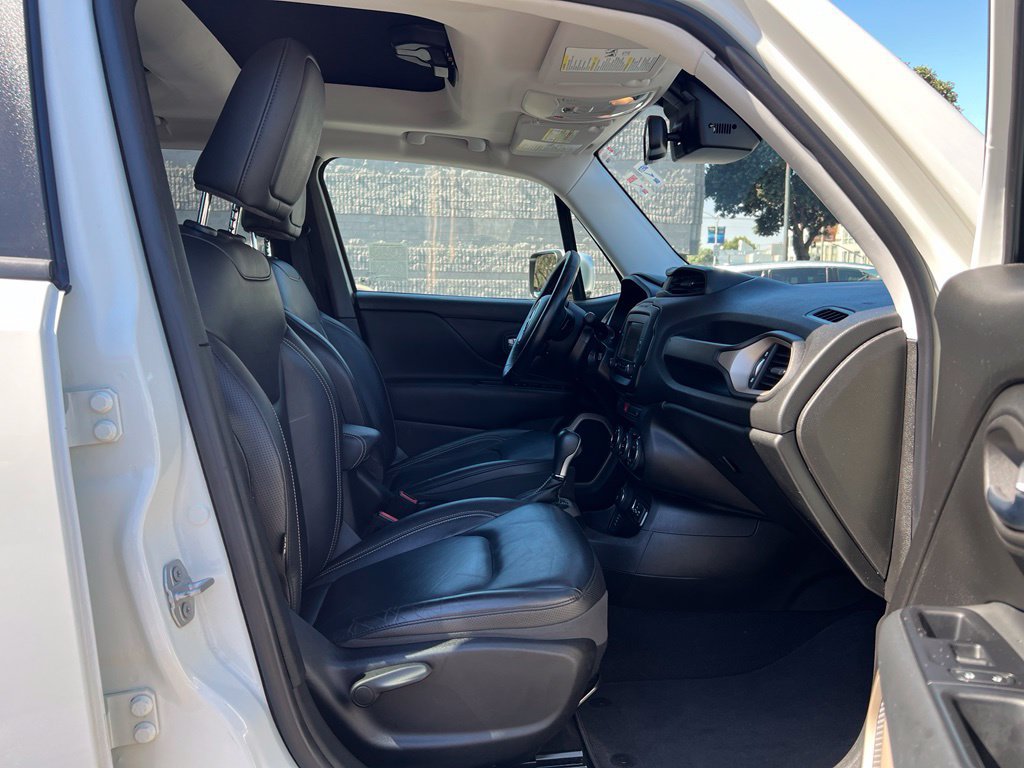 Used 2017 Jeep Renegade Limited AWD/4WD image 23