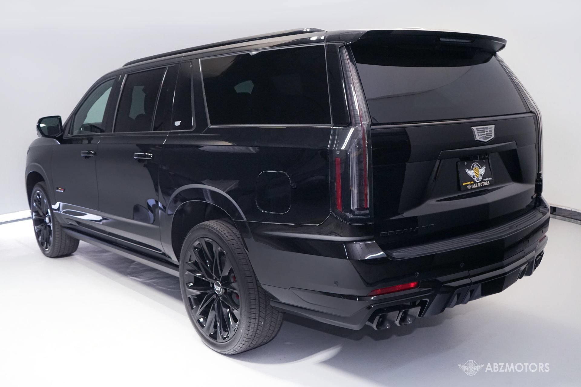 Used 2026 Cadillac Escalade ESV V AWD/4WD image 6