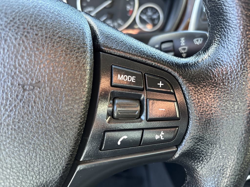 Used 2016 BMW 320i xDrive Sedan image 14