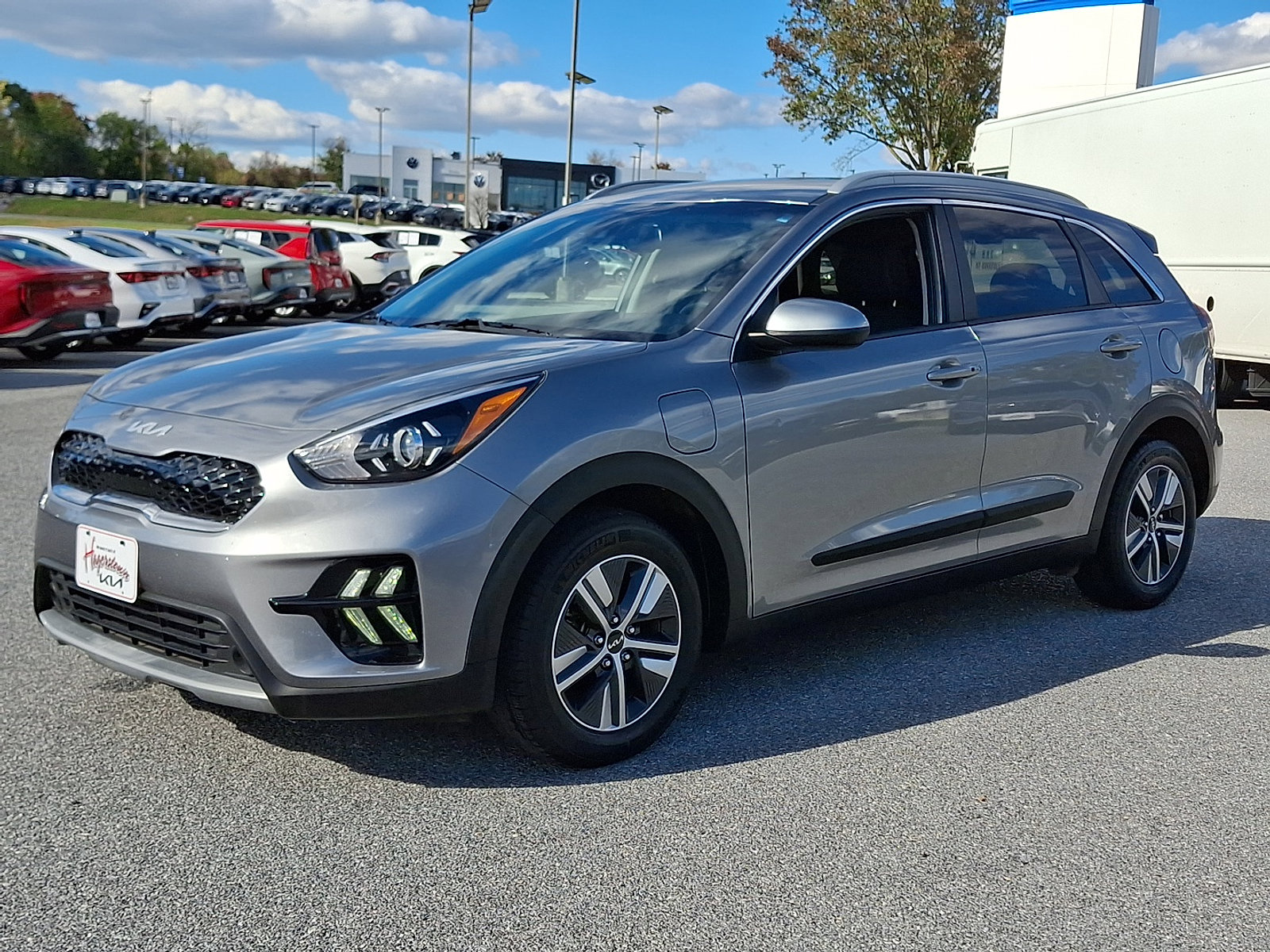 Certified 2022 Kia Niro LXS image 3
