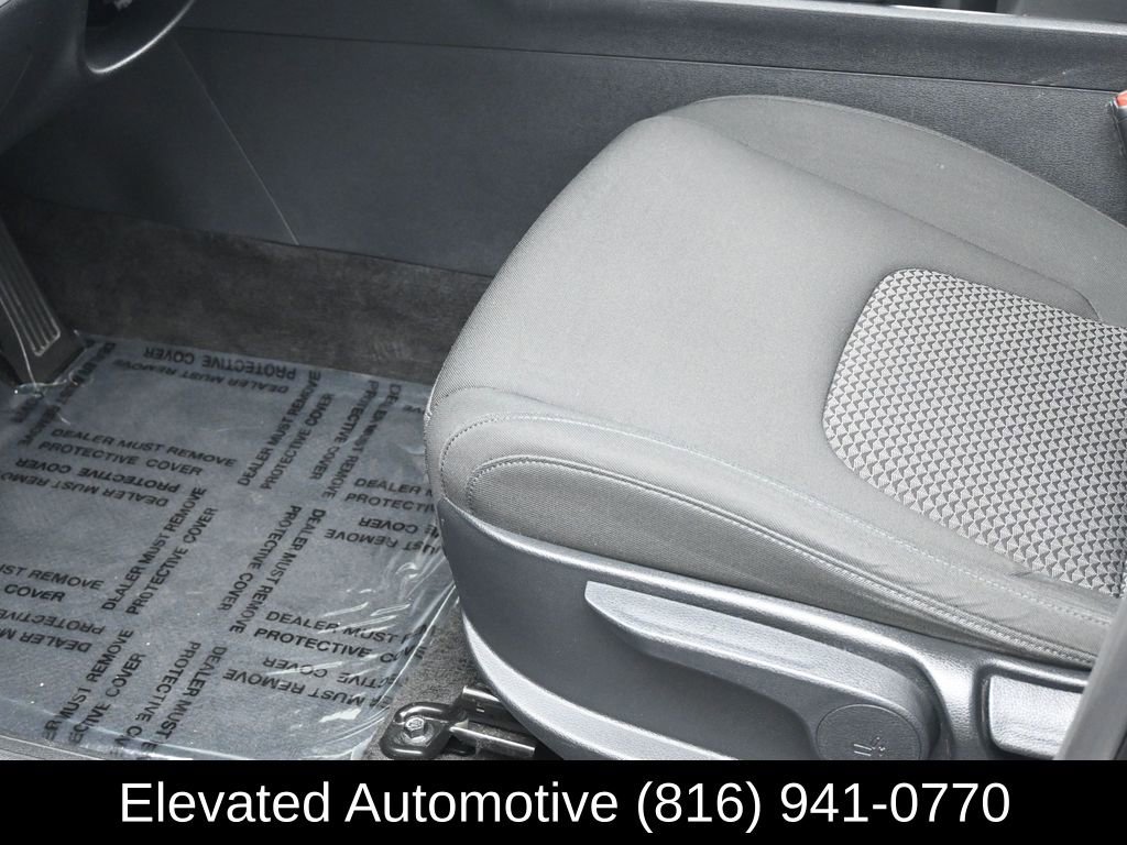 Used 2023 Kia Sportage LX image 13