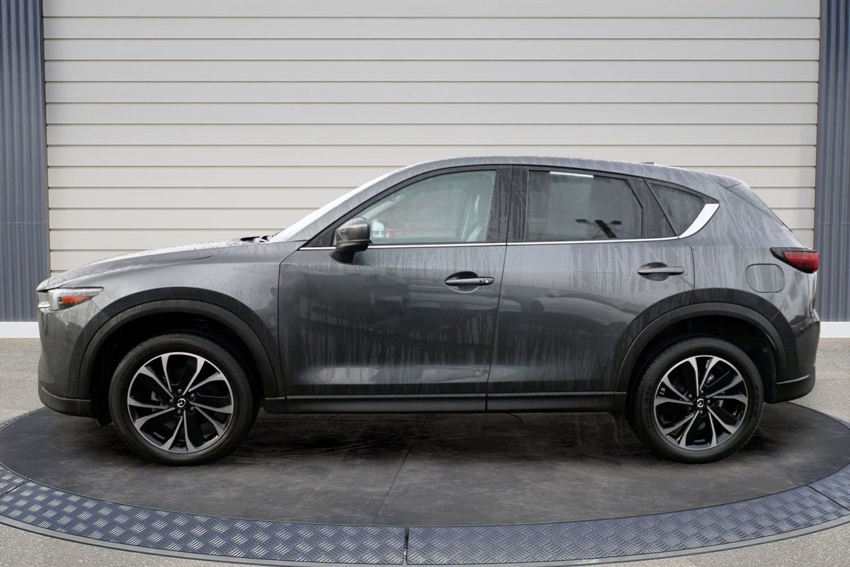 Used 2022 MAZDA CX-5 AWD 2.5 S w/ Premium Package image 4
