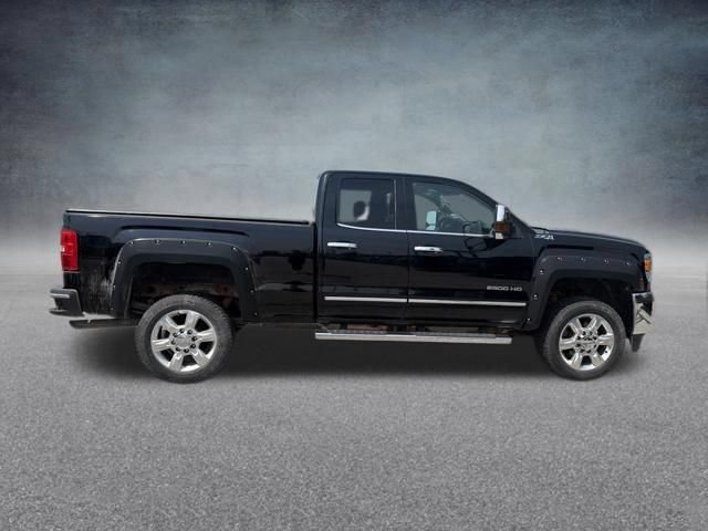 Used 2017 GMC Sierra 2500 SLT AWD/4WD image 6