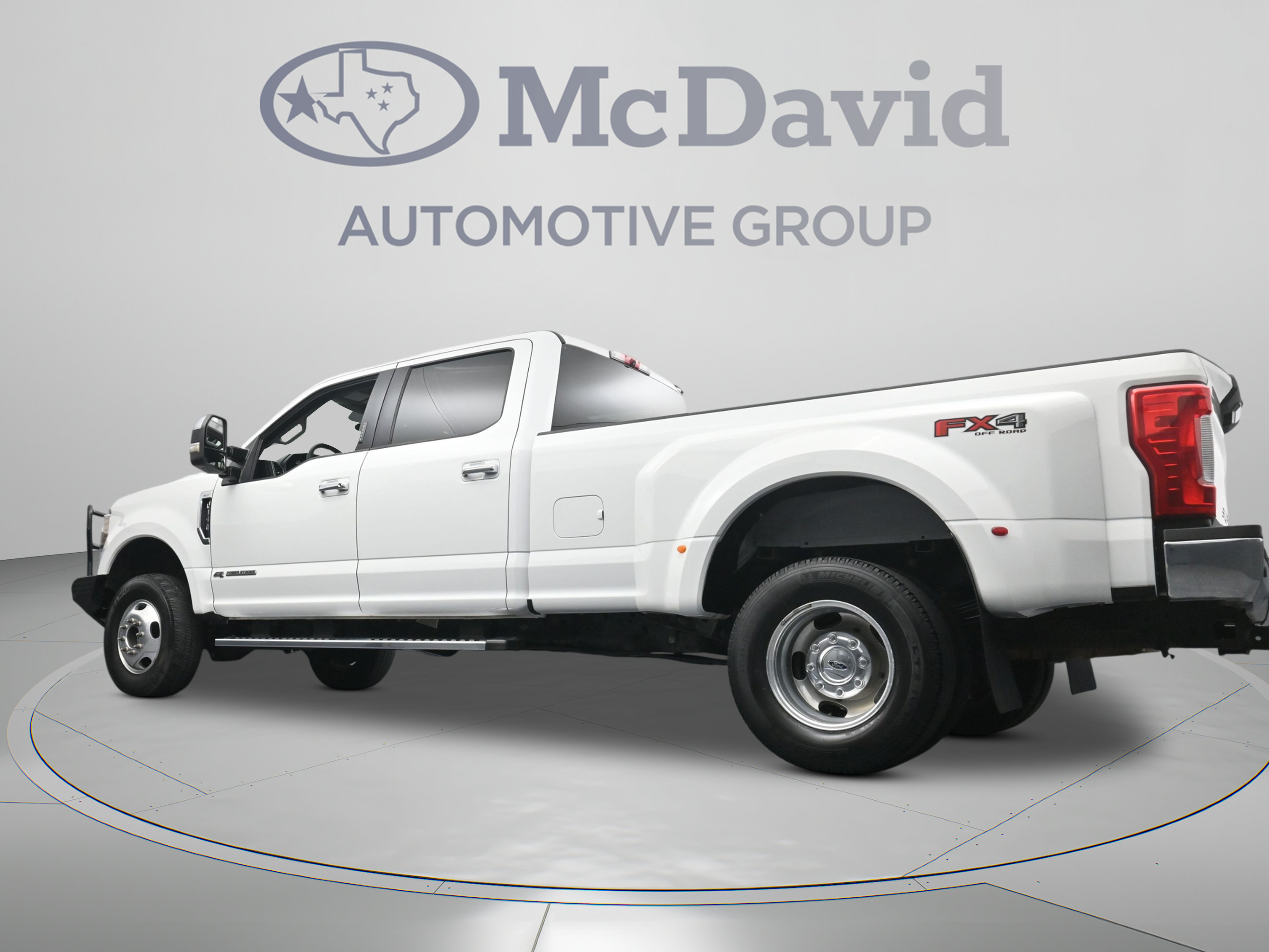 Used 2019 Ford F350 XLT w/ XLT Premium Package AWD/4WD image 28