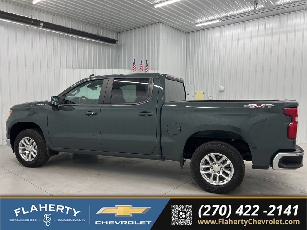 Used 2025 Chevrolet Silverado 1500 LT AWD/4WD image 5