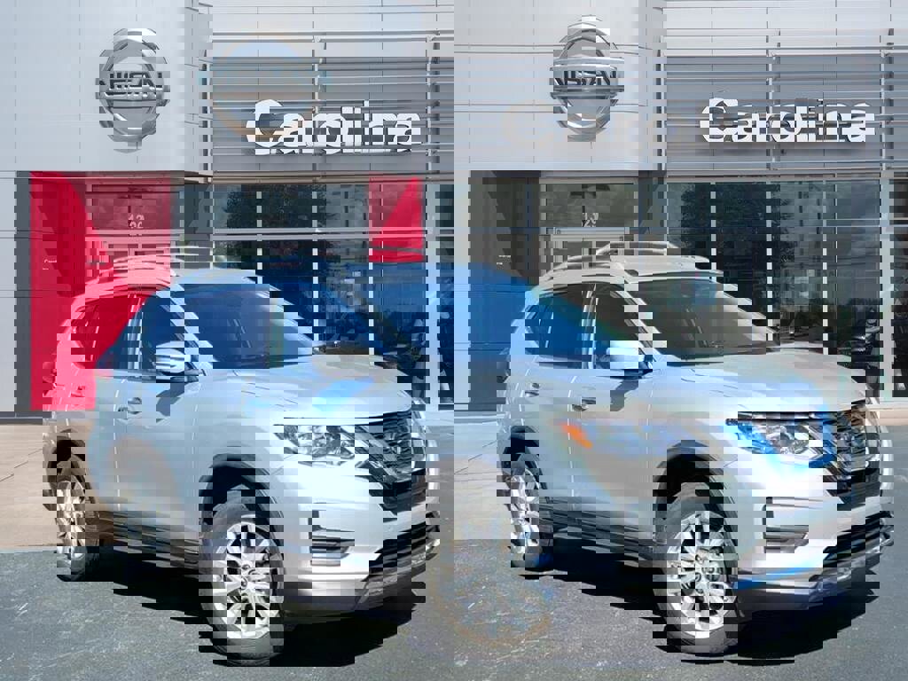 Used 2020 Nissan Rogue SV