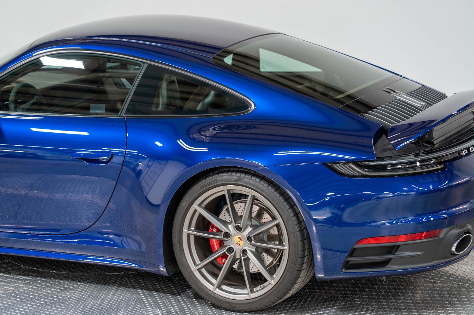 Used 2024 Porsche 911 Carrera 4S image 40