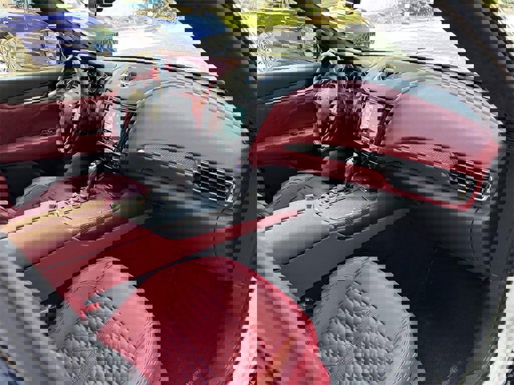 Used 2023 Maserati Levante Trofeo image 67