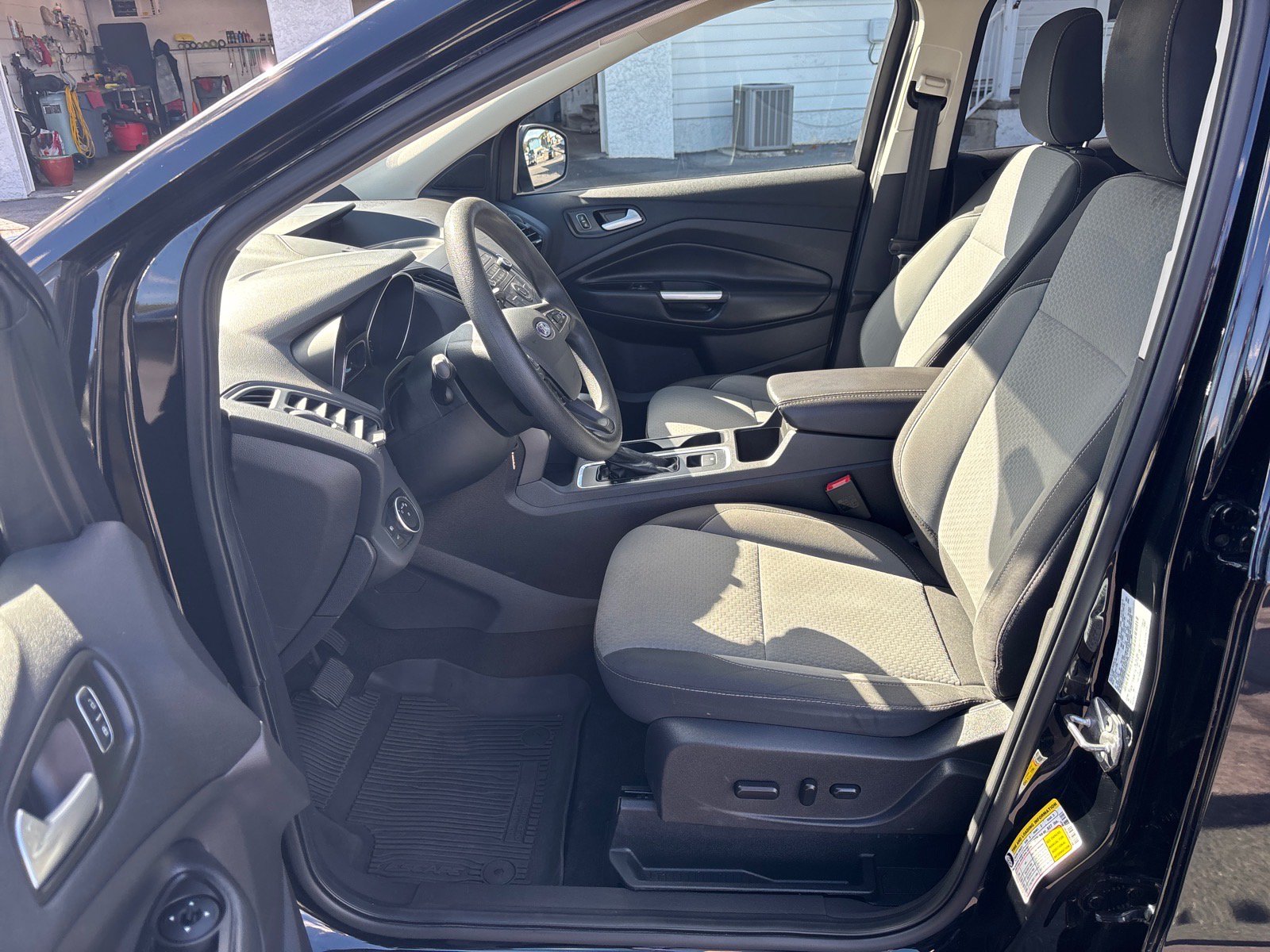 Used 2018 Ford Escape SE AWD/4WD image 10