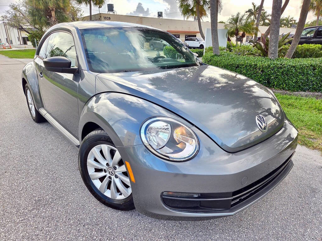 Used 2013 Volkswagen Beetle 2.5 image 1