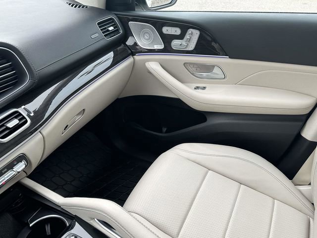 Used 2023 Mercedes-Benz GLS 450 4MATIC image 38