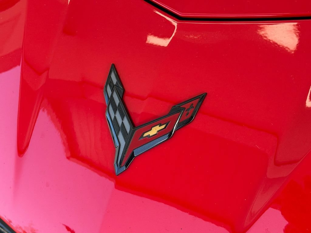 Used 2021 Chevrolet Corvette Stingray Premium Conv w/ Z51 Performance Package RWD image 9