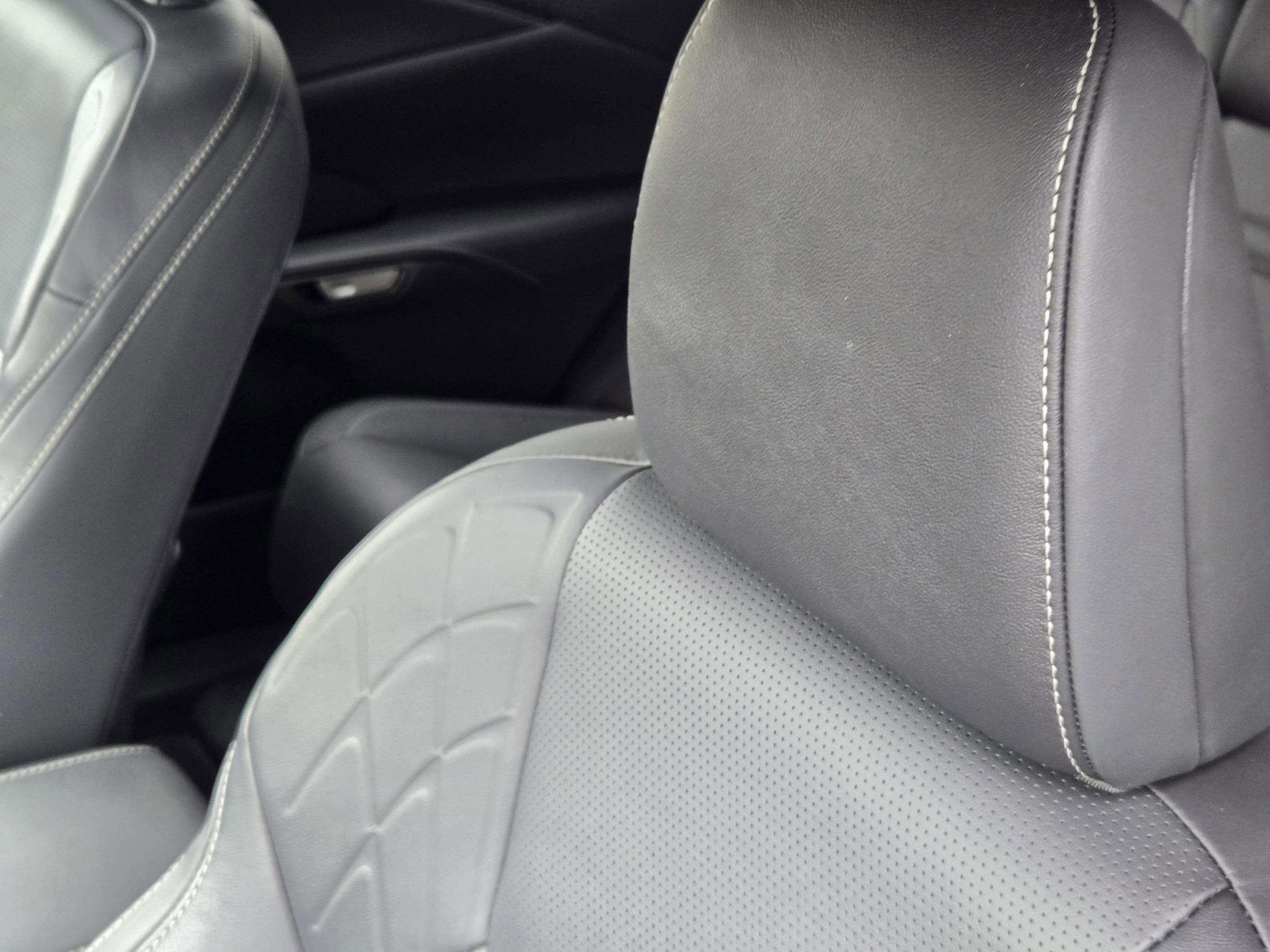 Used 2025 Lexus RX 350 Premium Plus w/ Accessory Package (Z1) FWD image 31