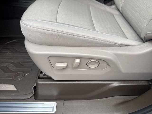 Used 2025 GMC Sierra 2500 SLE w/ SLE Value Package; image 19