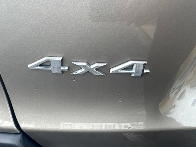 Used 2019 Jeep Cherokee Latitude Plus w/ Cold Weather Group AWD/4WD image 29
