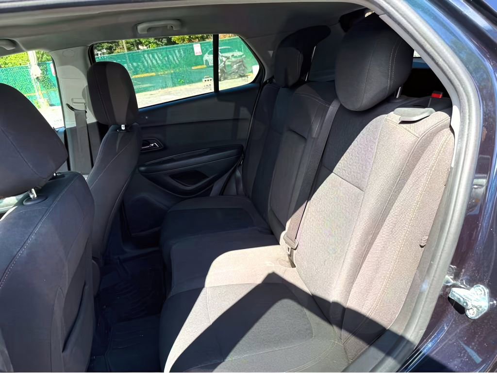 Used 2021 Chevrolet Trax LS w/ Tint and Cruise Package image 22