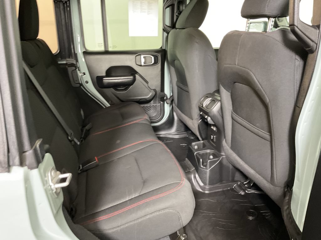 Used 2023 Jeep Wrangler Unlimited Rubicon w/ Cold Weather Group AWD/4WD image 22