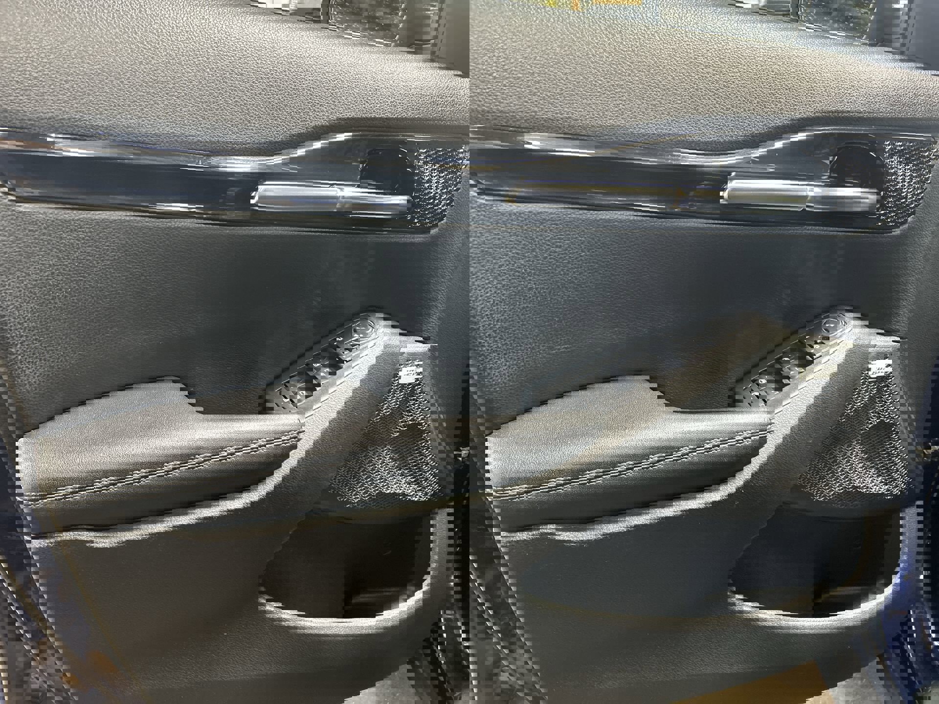 Used 2021 Kia Seltos SX image 23