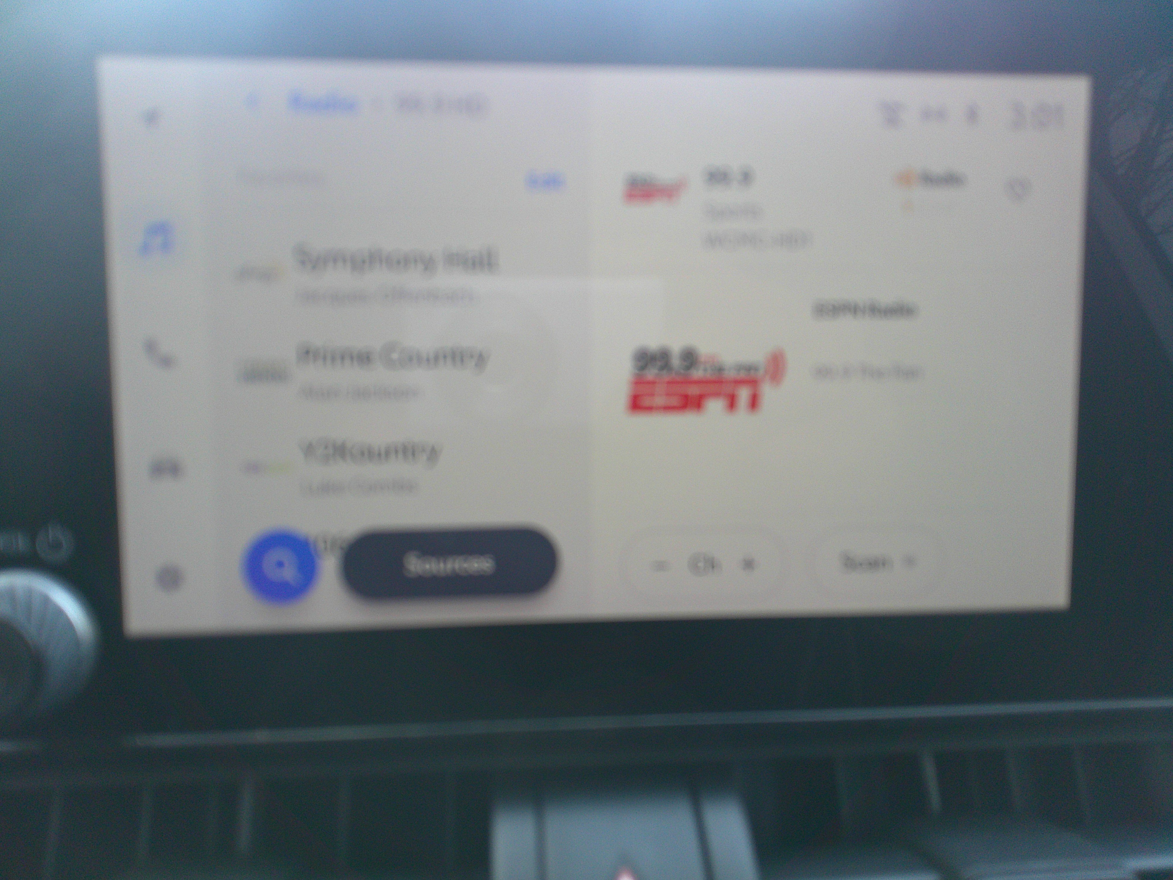 Used 2023 Toyota RAV4 SE w/ Convenience Package image 24