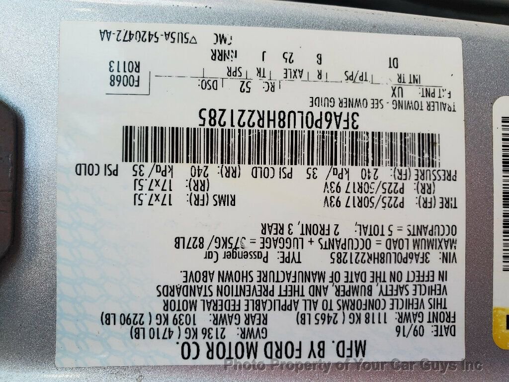 Used 2017 Ford Fusion SE image 30