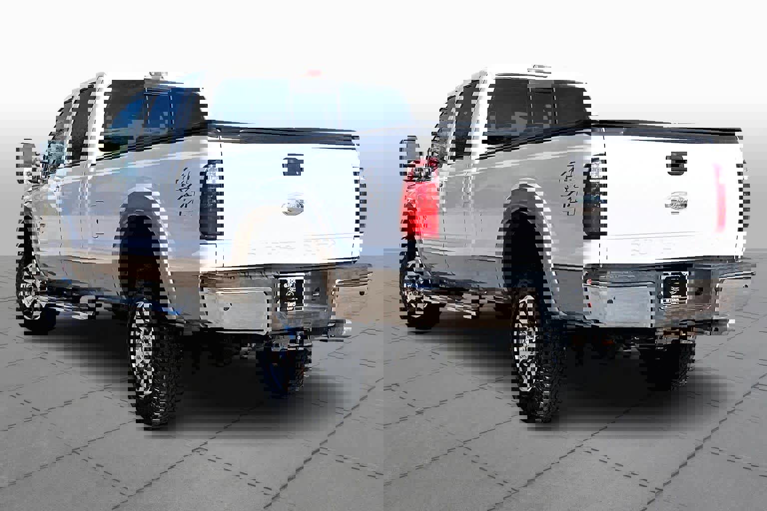 Used 2012 Ford F350 Lariat image 12