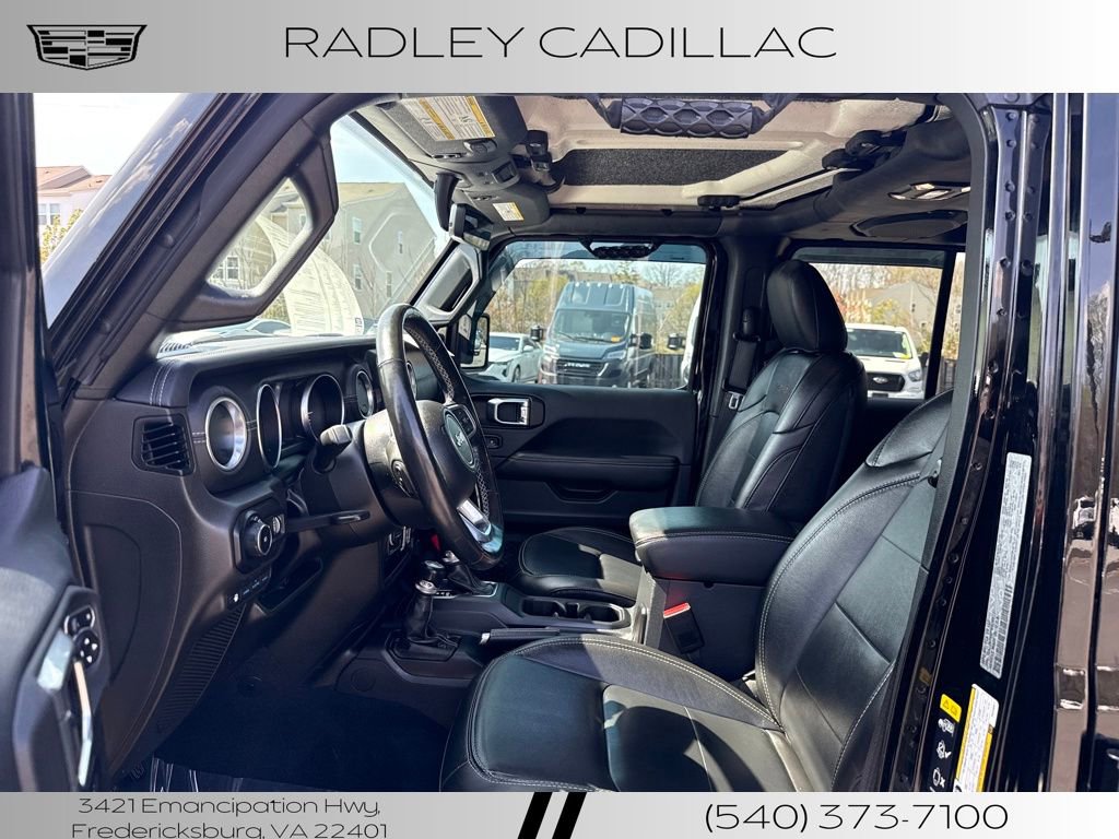 Used 2023 Jeep Wrangler Unlimited Sahara w/ Cold Weather Group AWD/4WD image 3