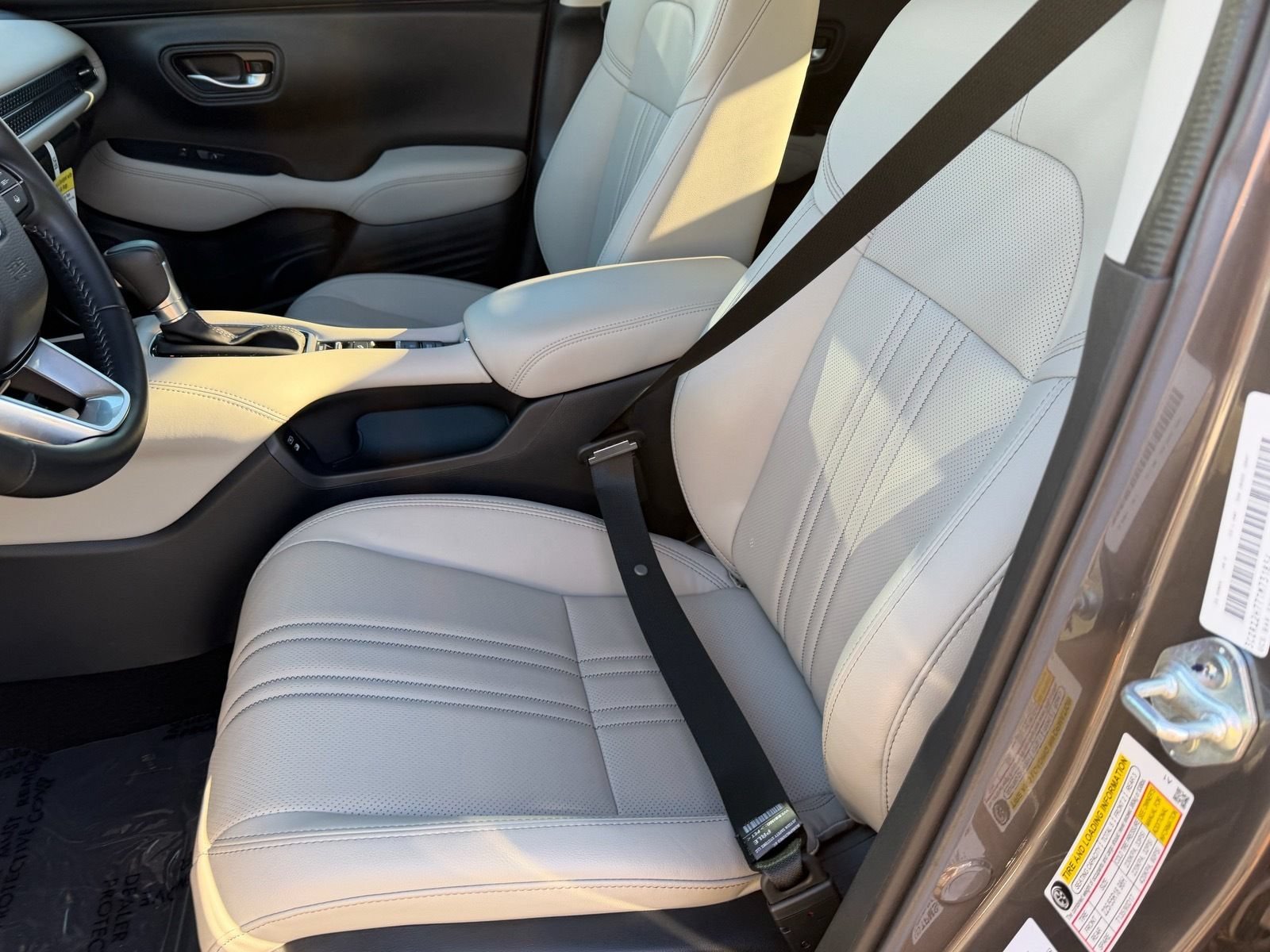 Certified 2026 Honda HR-V EX-L image 24